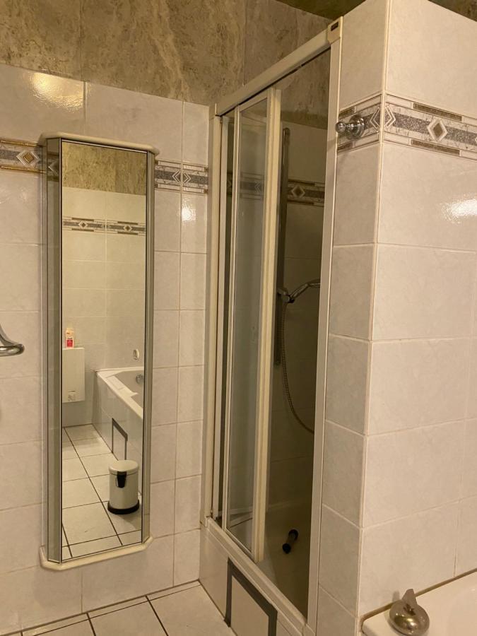 Central Shared Apartment, Friesenplatz Kolonia Zewnętrze zdjęcie