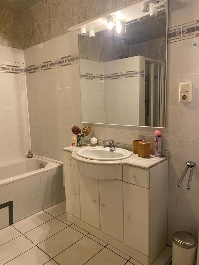 Central Shared Apartment, Friesenplatz Kolonia Zewnętrze zdjęcie