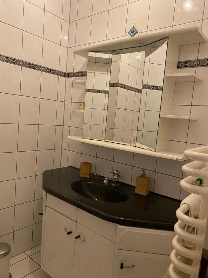 Central Shared Apartment, Friesenplatz Kolonia Zewnętrze zdjęcie